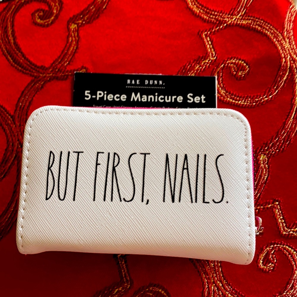 Rae Dunn 5 piece mani set